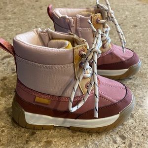 Zara Boots Size 6 Toddler